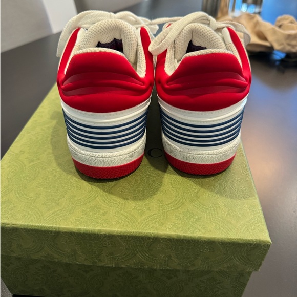 Gucci Demetria Low top Sneakers
women’s size 8 Men’s size 5 - Picture 7 of 8